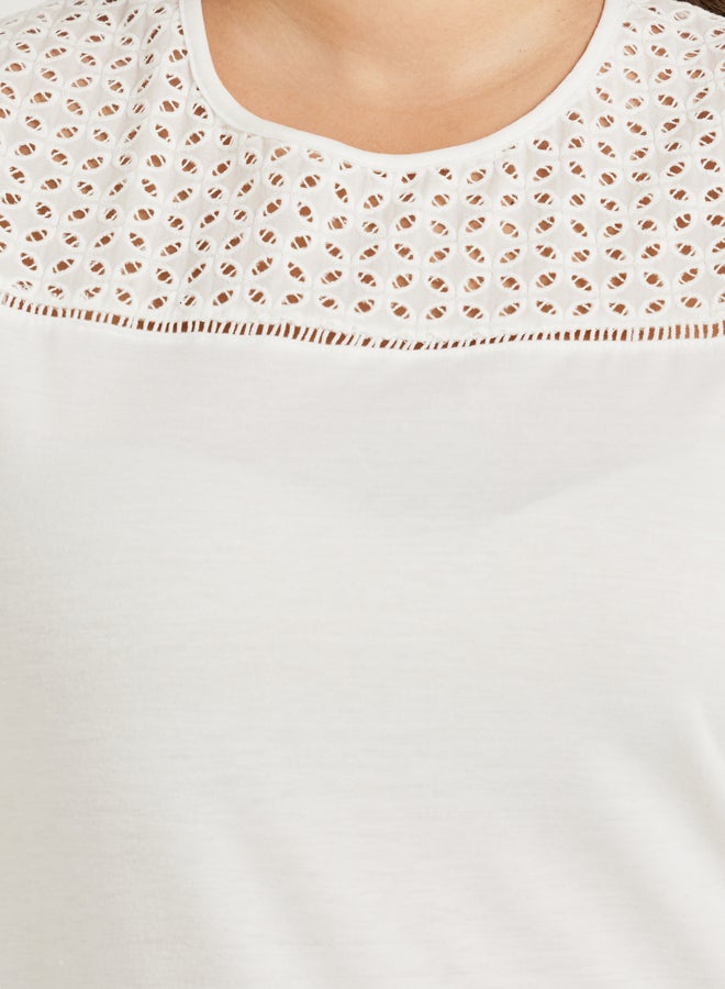 Styli Plus Size Schiffli Yoke Flat Pompom Detail Nightdress - Image 3