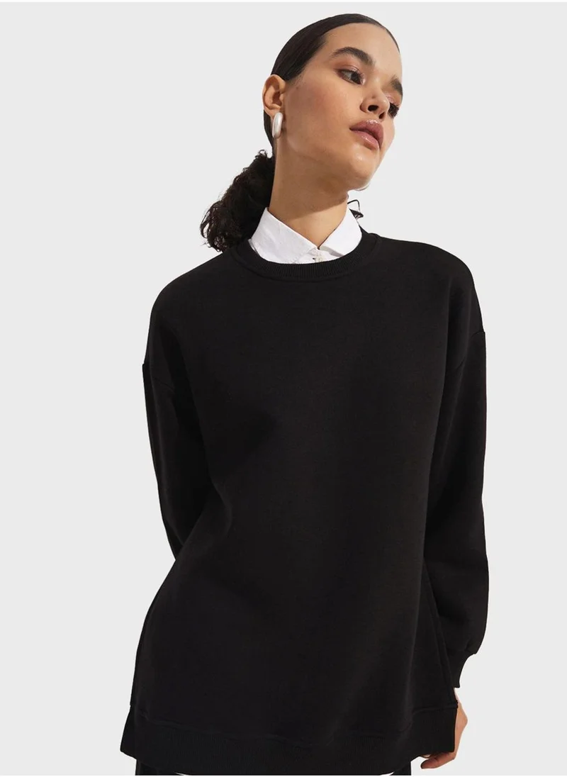 JUNE Crew Neck Sweatshirt
