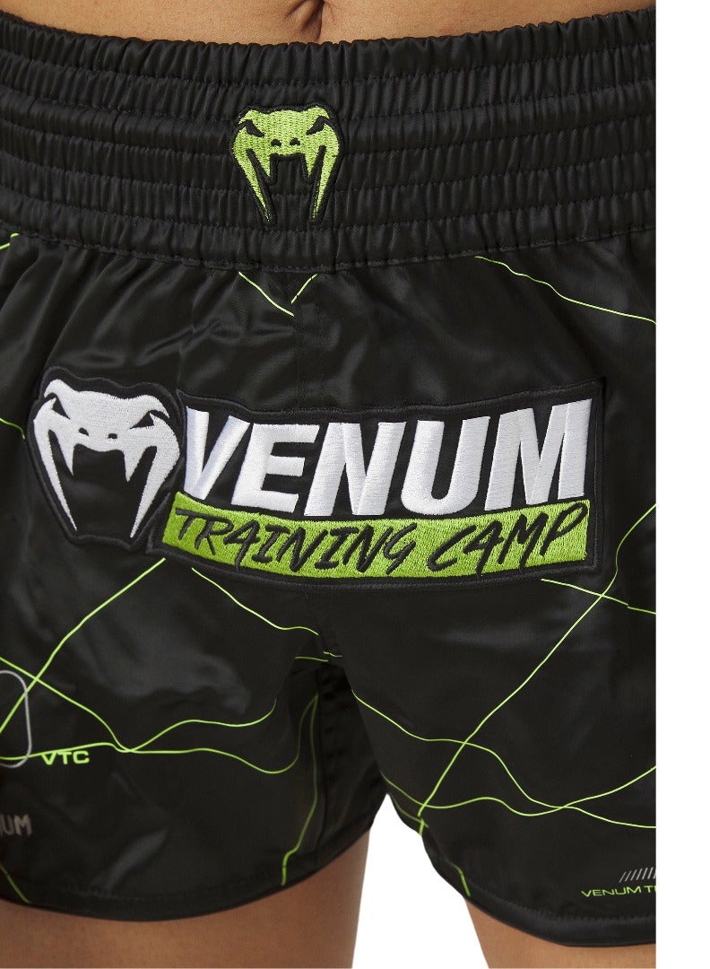 VENUM VENUM TRAINING CAMP 4.0 MUAY THAI SHORTS BLACK/NEON GREEN  - Image 3