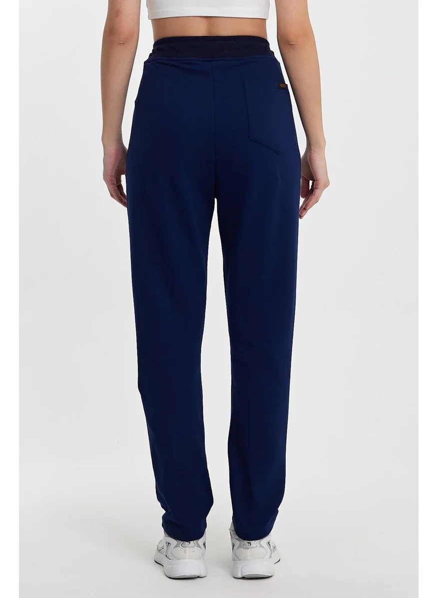 Alexander Gardi Elastic Waist Tied Tracksuit Bottoms (E24-50100-KDN)