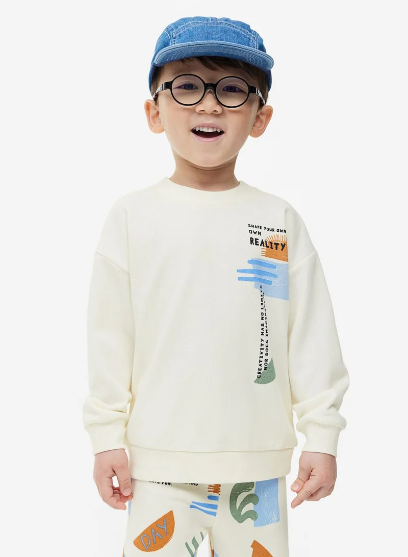 H&M Kids 2 Piece Graphic Sweatshirt And Shorts Set