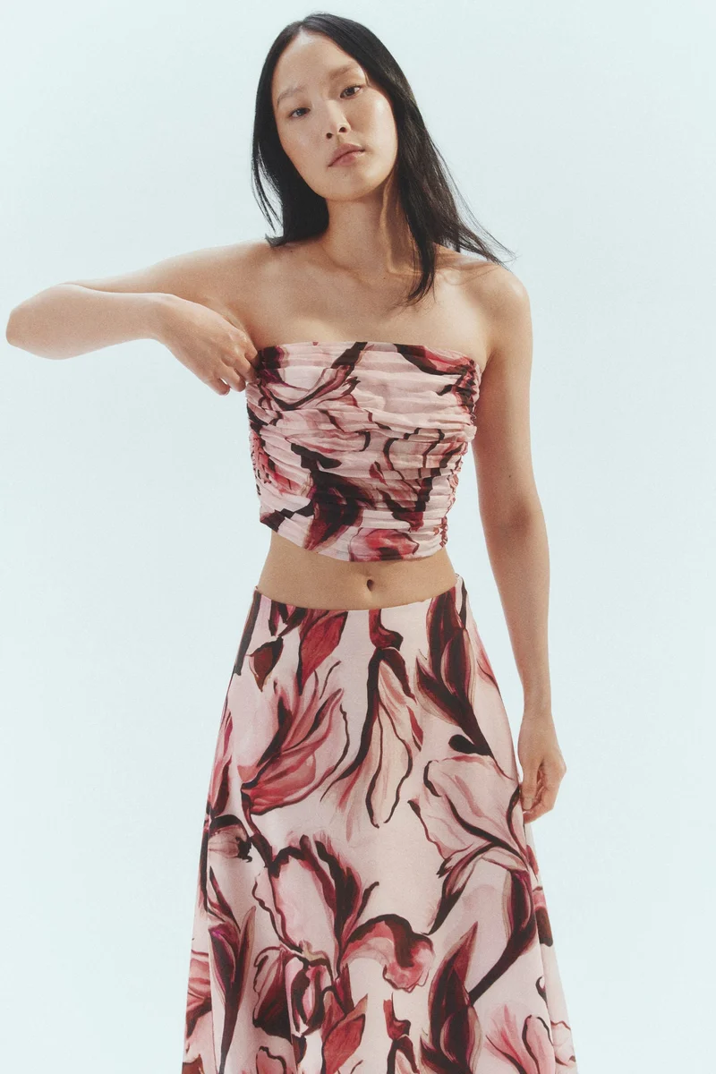 اتش اند ام بلوزة باندو قصيرة