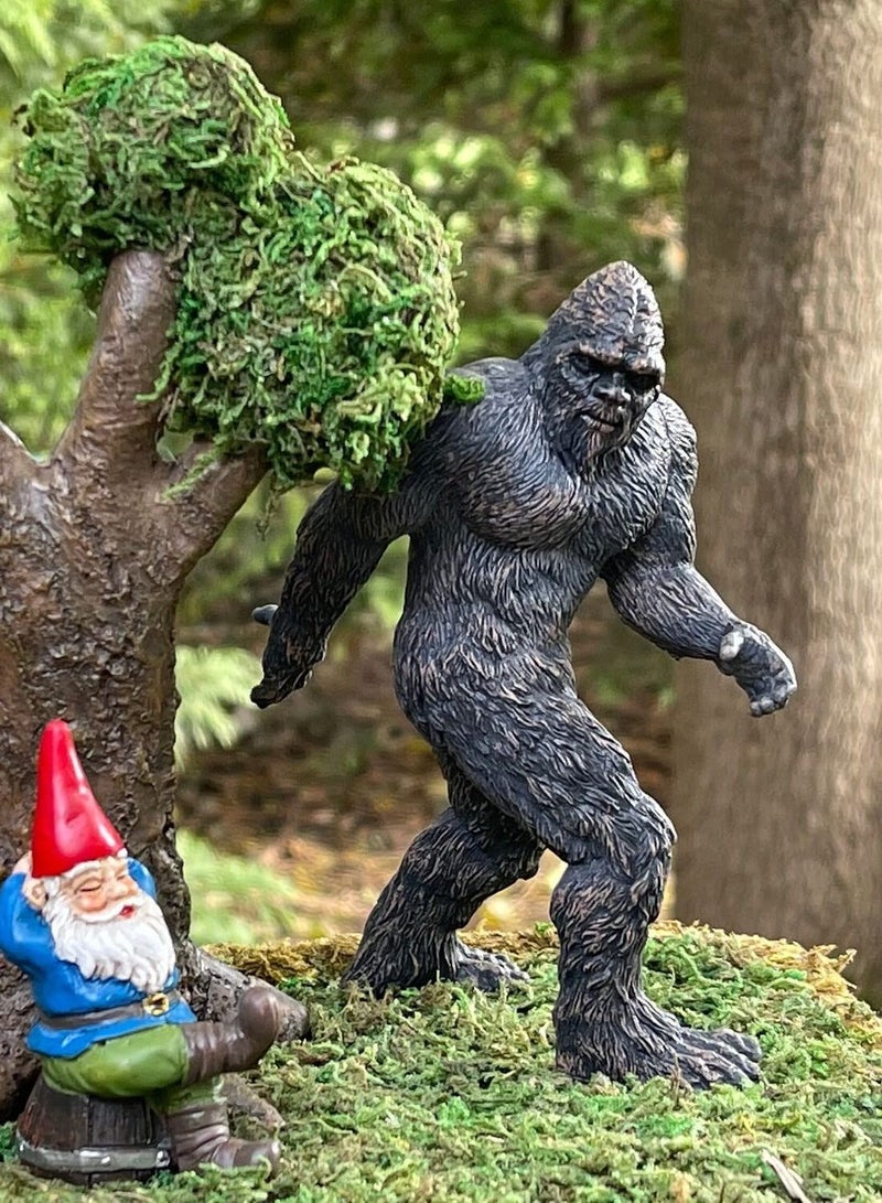 NIBEMINENT Bigfoot Statue, Resin Garden Sasquatch Desktop Decoration Home and Office Garden, Indoor Desk Gift for - Image 2