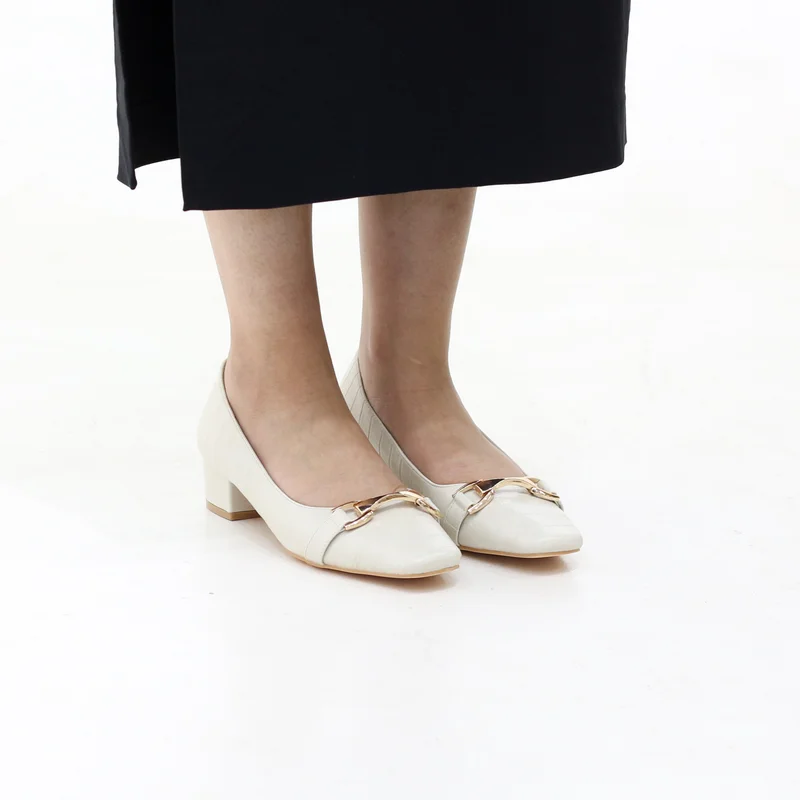 لاماراباريس PRADINA LOW BLOCK HEEL WITH GOLD TRIM