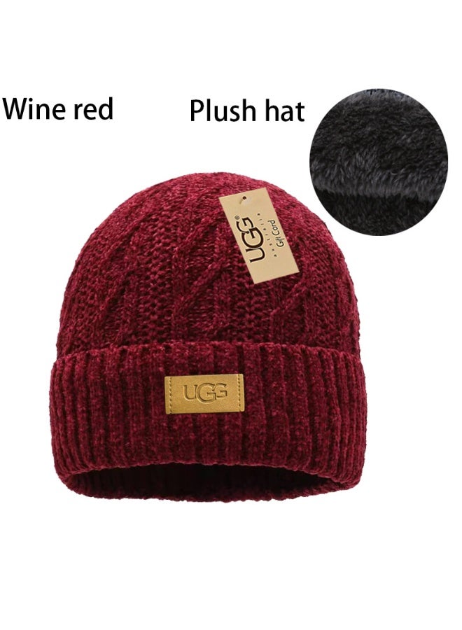 UGG Elegant Wine Red Plush-Lined Beanie - Cozy Winter Warmth with Chic Texture 568Size