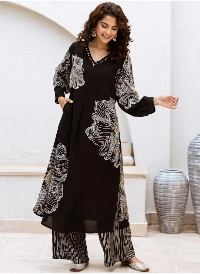 آي شين Black Women Black Rayon Kurta Set with Embroidered pattern Tunic and Palazzo features a Round neckline and Three-Fourth Sleeve secured with Elastic closure and styled in Straight Fit ideal for Festive moments — exude elegance in every glance.