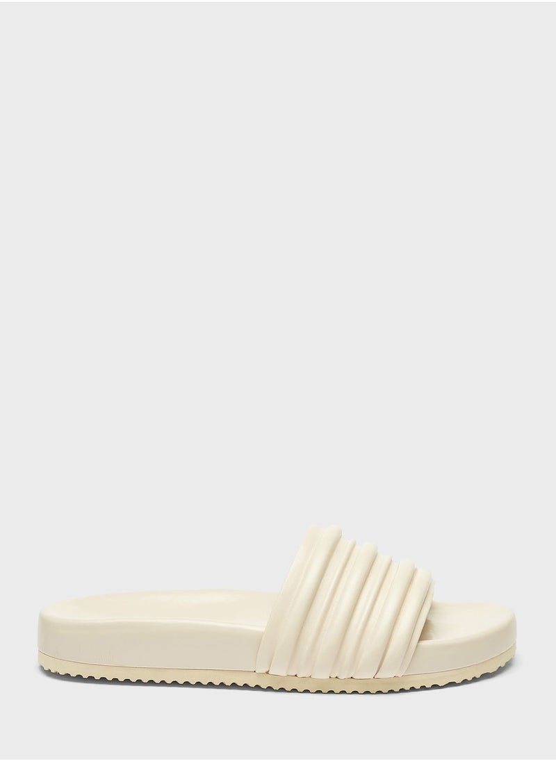 Le Confort - Single Strap Flat Sandals - Image 1