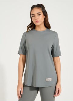 Styli Gymspire Edition - Tonal Label & Drop Shoulder Logo Detail Top  - Image 2