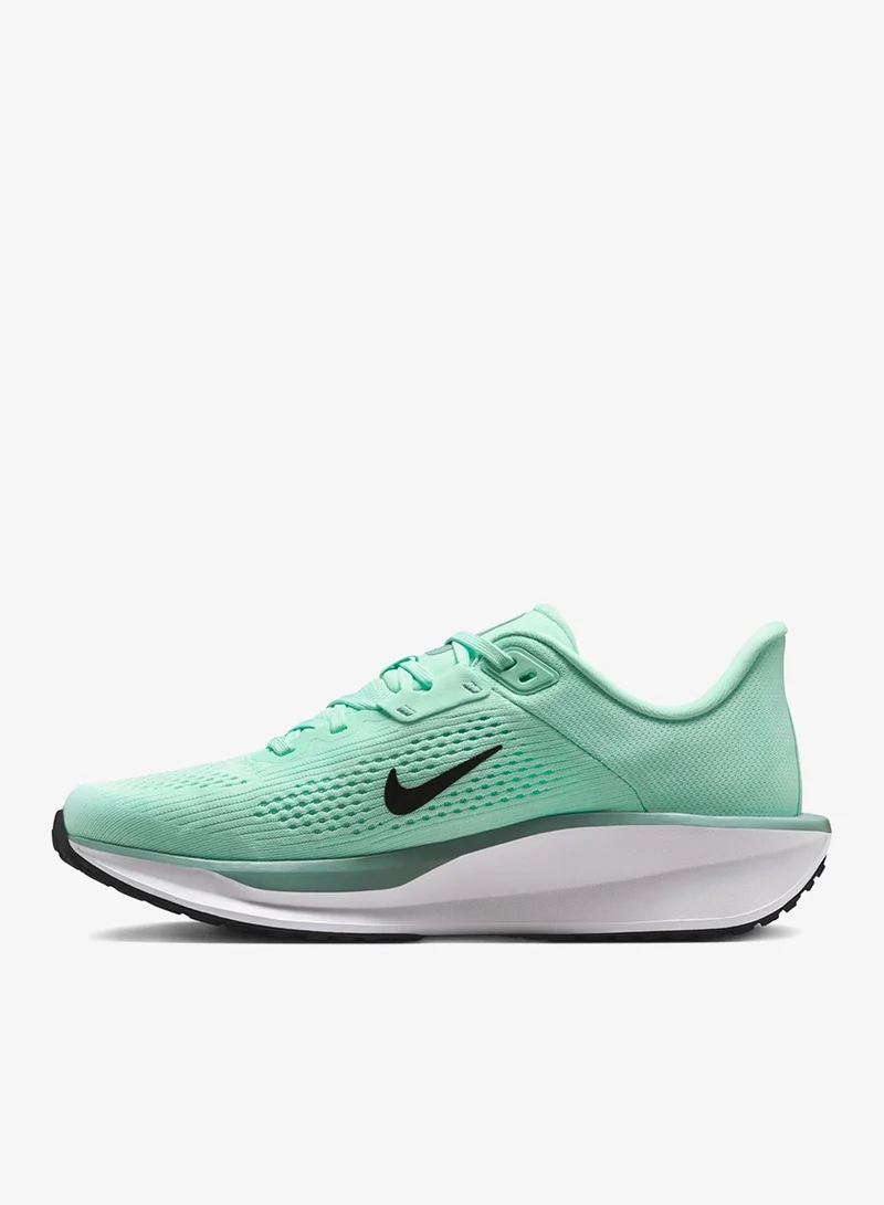 Nike Quest 6