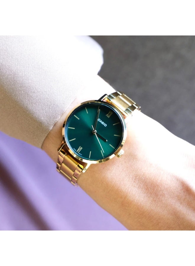 كاسيو ساعة كاسيو LTP-VT02G-3AUDF للنساء – سوار ستانلس ستيل ذهبي مع قرص أخضر أنيق - Image 4