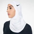 نايكي أبيض