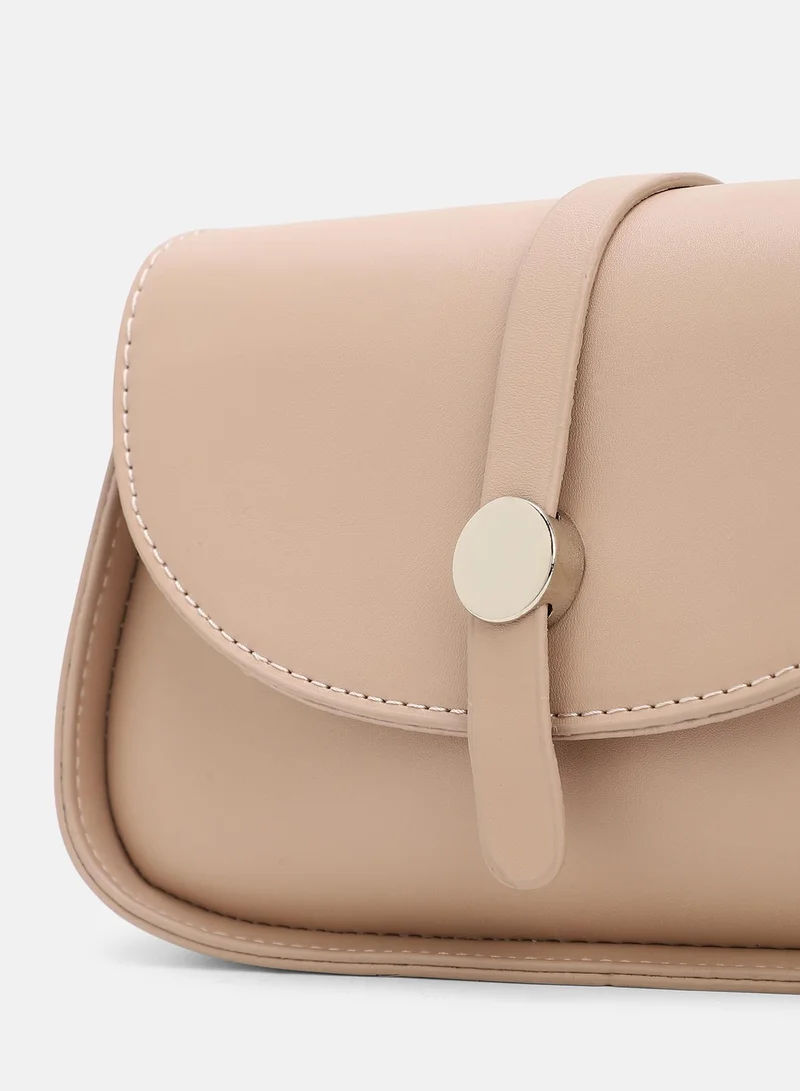 Haute Sauce Solid Magnet Lock Regular Vegan Leather Sling Bag with Detachable Strap For Women