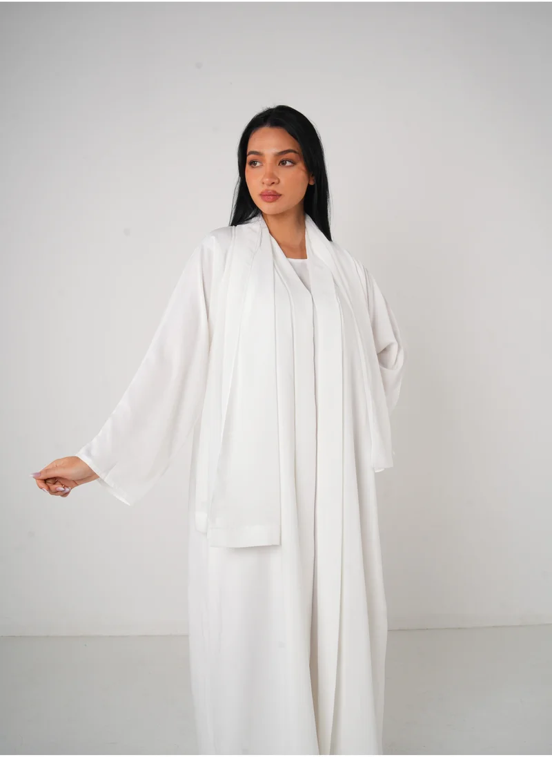 جميلة White Classic Open Abaya 3 pieces Set