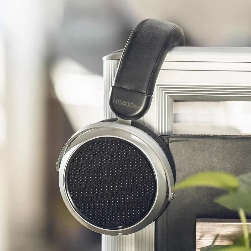 Hifiman He400se Full-Size Wired Headphones with Bilateral Magnet, Gaming Music Headphones, First Edition - Image 5