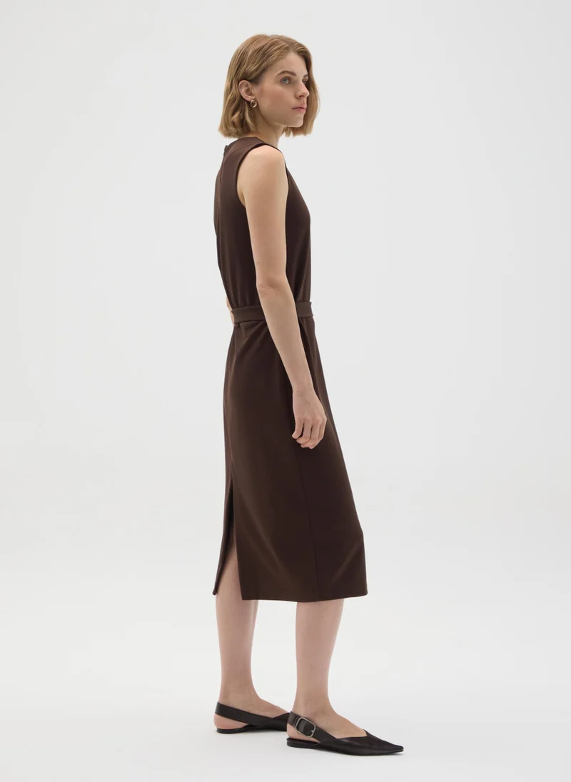 او في اس BROWN SLIM FIT STRETCHY FABRIC DRESS