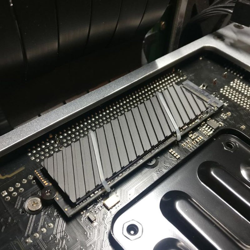 وسادة تبريد من النحاس المطلي بالجرافين لجهاز الكمبيوتر المحمول مع محرك NVMe SSD سهلة التركيب - Image 5