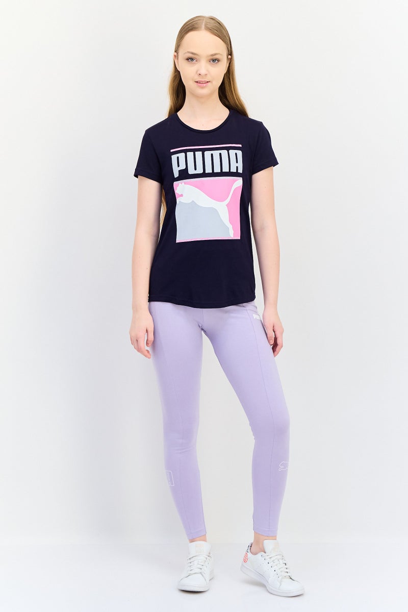 PUMA تي شيرت رياضي نسائي بأكمام قصيرة مناسب في الهواء الطلق، أزرق داكن - Image 3