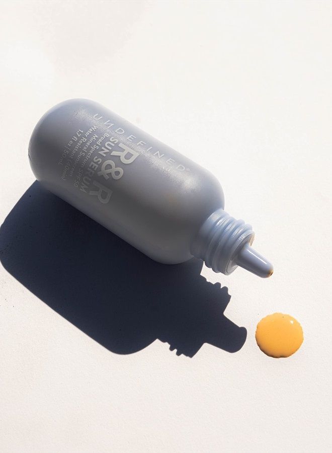 Undefined مصل الشمس بيوتي آر آند آر واقي من الشمس ملون معدني واسع الطيف بعامل حماية من الشمس 50 PA++++ مملوء بالنياسيناميد والتريميلا وبذور التوت، 1.7 أونصة - Image 2