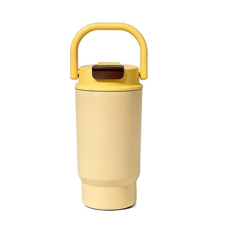 480 ml Stainless Steel Water Bottle Kids with Sipper Lid and Grab Handle in Yellow finish for Tabletop Use - Image 1