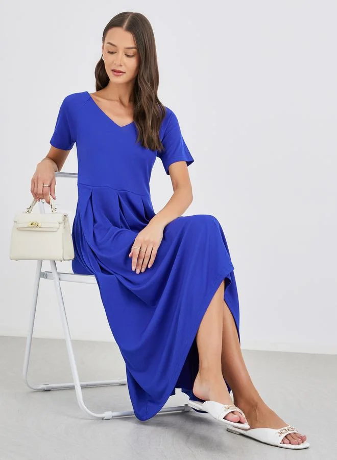 Styli Styli Women Blue Plain V Neck A-Line Midi Dress with High Low Hem
