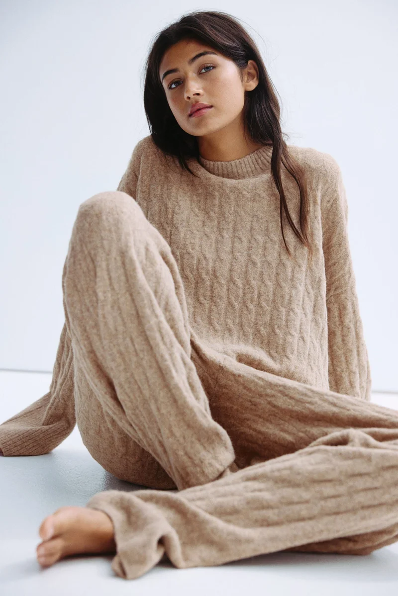 اتش اند ام بنطلون محبوك