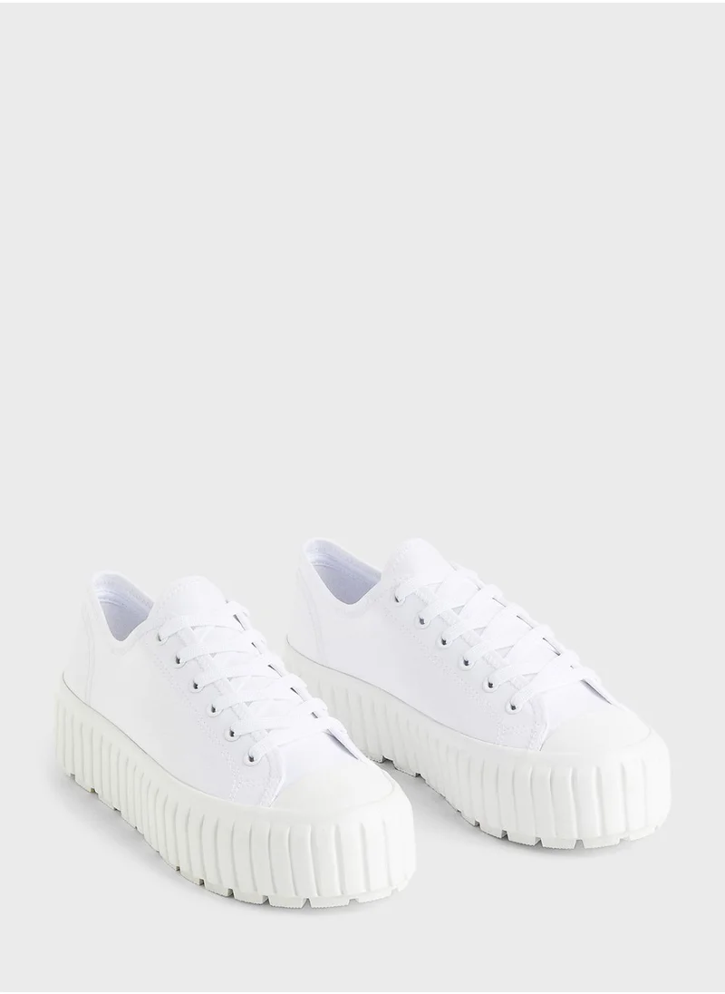 اتش اند ام Lace Up Low Top Sneakers