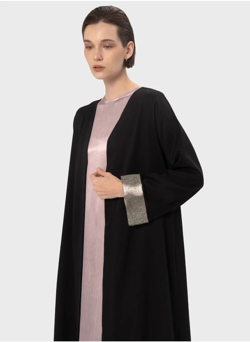 ديميور Embellished Cape Sleeve Abaya