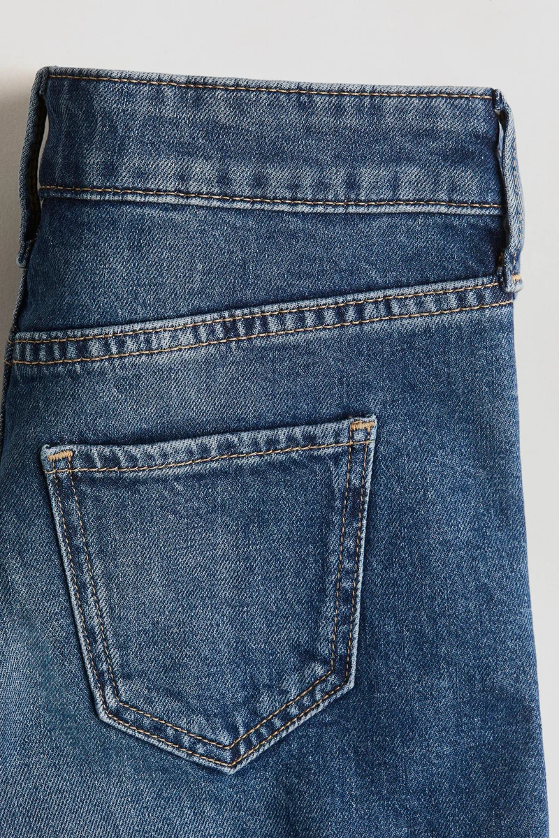 اتش اند ام بنطلون جينز كارغو بأرجُل واسعة