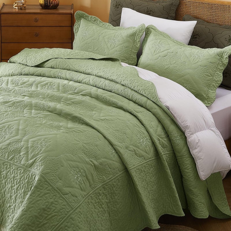 Cmfshape Floral Embroidery Quilt Set,3 Pieces Queen Quilt Bedding Set,Classic Diamond Pattern Quilts,Ultra Soft Lightweight Reversible Bedspread Coverlets for All Season(Sage Green,90"x90") - Image 2