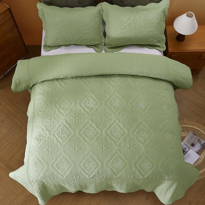 Cmfshape Floral Embroidery Quilt Set,3 Pieces Queen Quilt Bedding Set,Classic Diamond Pattern Quilts,Ultra Soft Lightweight Reversible Bedspread Coverlets for All Season(Sage Green,90"x90") - Image 3