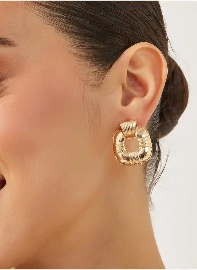 ستايلي Textured Stud Square Earrings