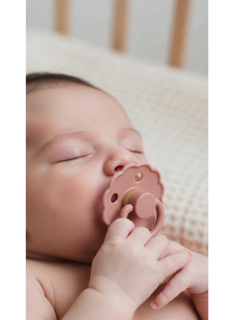 FRIGG Natural Latex Baby Pacifier | Size 1 (0–6 Months) | BPA-Free, Orthodontic Soother | Designed & Made in Denmark - Image 4