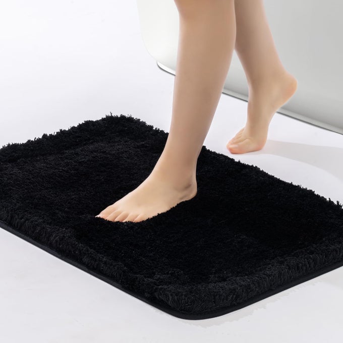 SHAGGY BATH RUGS NON SLIP 24 X 36 WATER ABSORBENT BATH MAT SOFT SHOWER MAT FOR FLOOR TUB FLUFFY PLUSH BATHROOM RUGS MACHINE WASHABLE BLACK