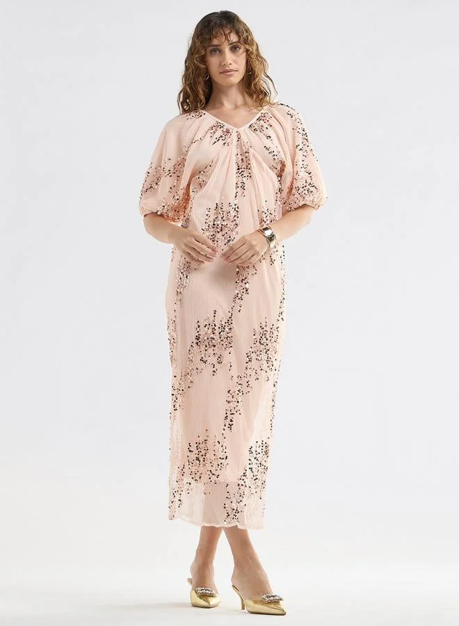 سبلاش فيڤ فستان ميدي ترتر بأكمام قصيرة منفوشة وفتحة رقبة على شكل