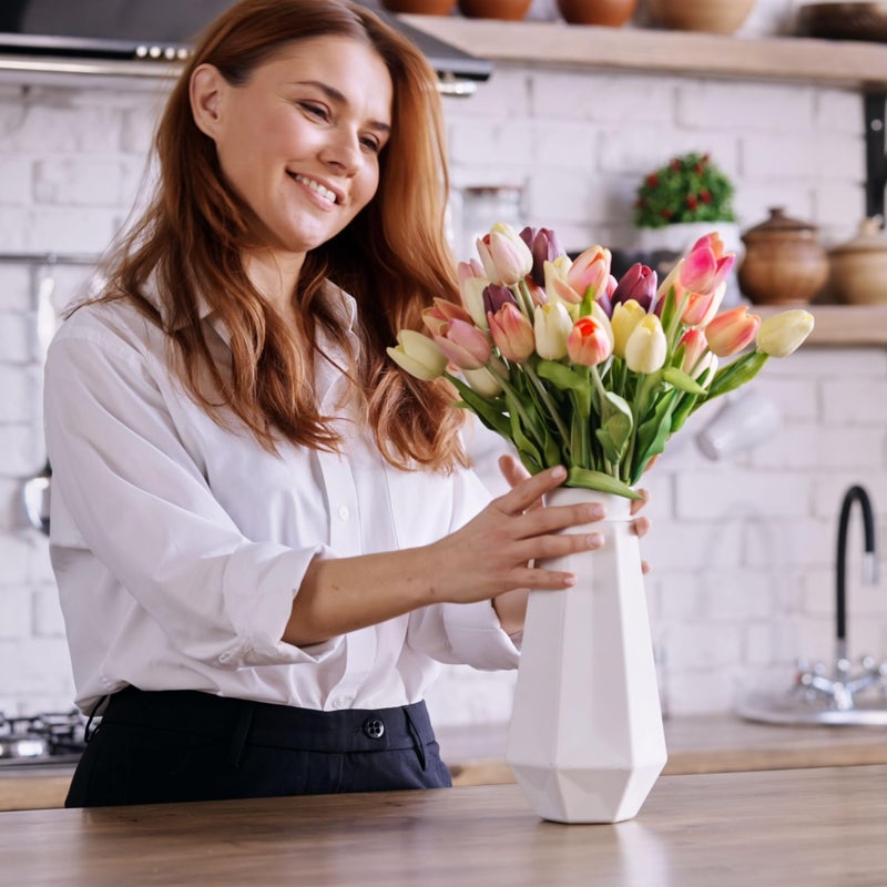 Sggvecsy 30 Pcs Fake Tulips Artificial Flowers Real Touch PU Faux Flowers Tulip Stems for Wedding Spring Bouquet Floral Arrangement Party Home Office Decorations for Mother's Day (Multi Colors) - Image 4