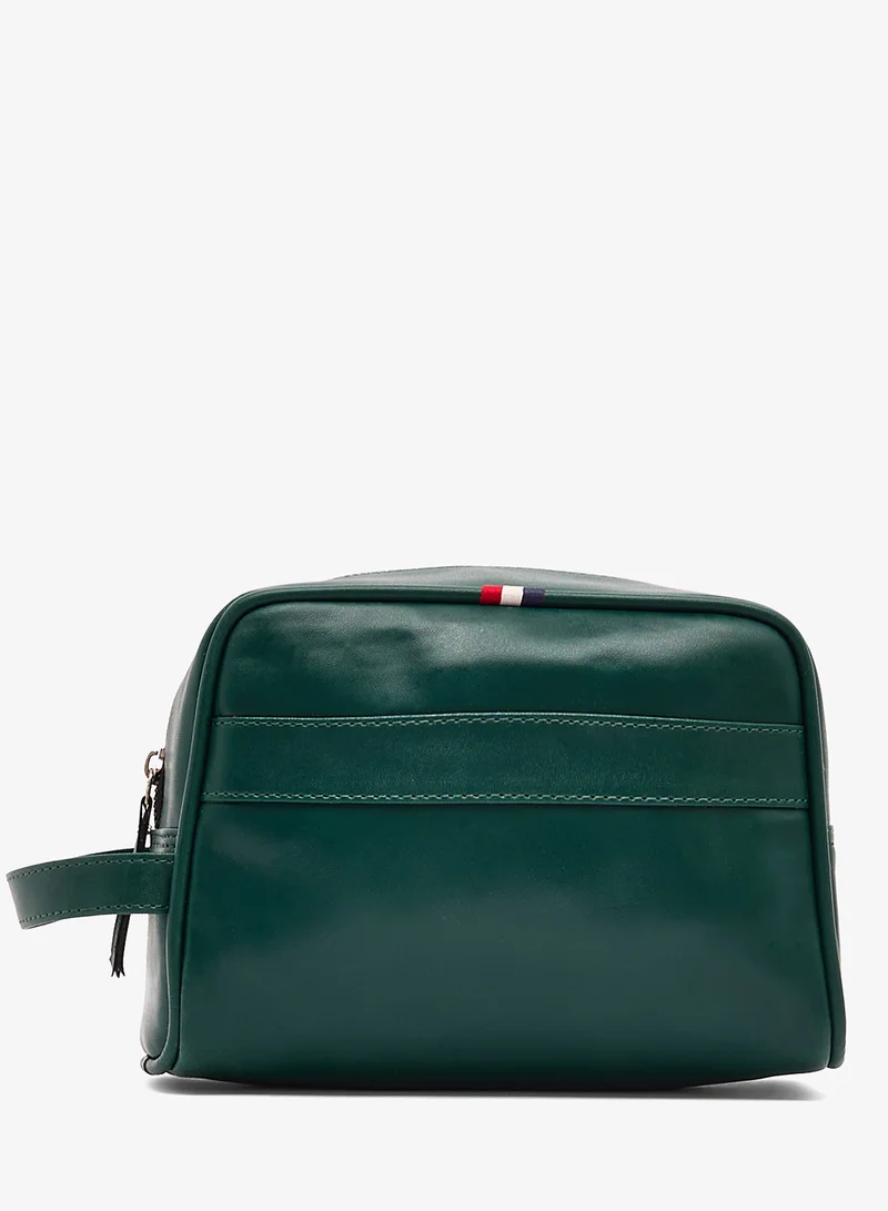 Seventy Five Spacious Storage Wash Bag