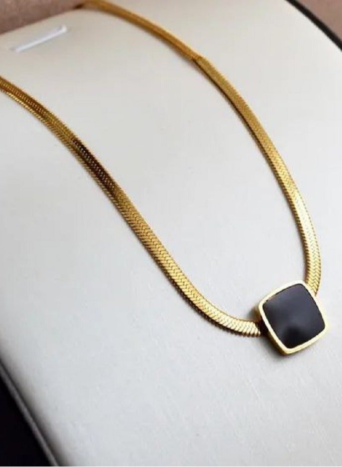 Stainless steel necklace luxurious decorated with a square shaped pendant decorated with a black stone simple modern necklace accessories gifts for women - from manikan