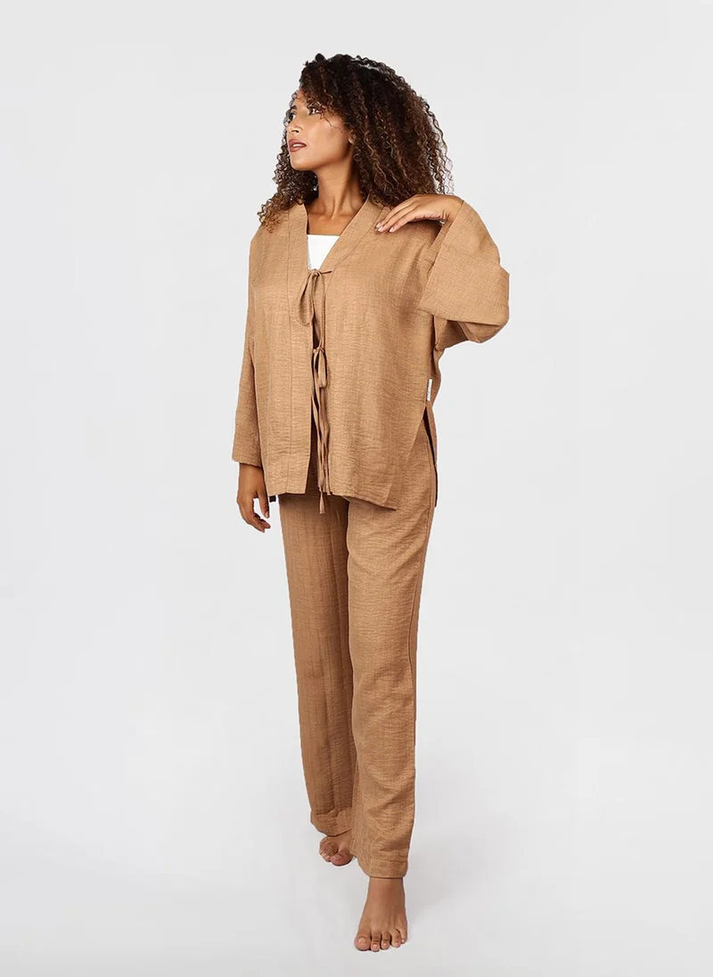 جيمي لي بوند Modest 2 PC  Suit of Tie Front Top and Wide-Leg Pants