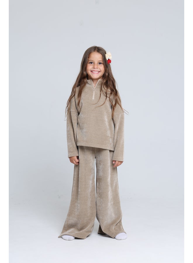 Junior Girls Pyjama Set - Image 1