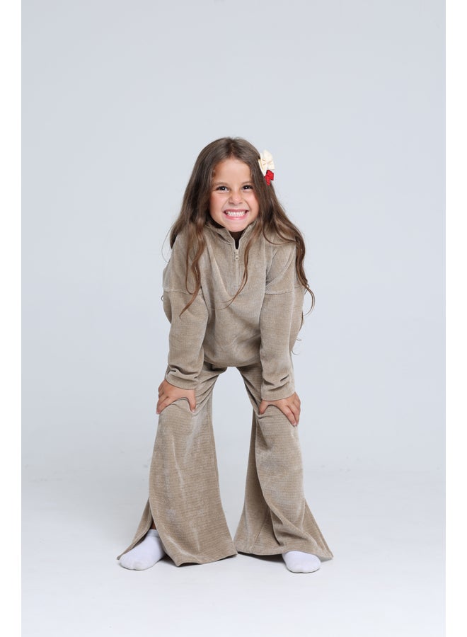 Junior Girls Pyjama Set - Image 2