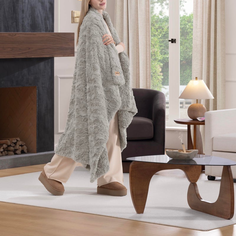 UGG Adalee Faux Fur Throw Blanket for Couch, Cozy Fuzzy Blanket for Chair or Bed, Easy Care Reversible Fluffy Throw, Luxury Home Decor, 50-inch x 70-inch, Seal Grey - Image 4