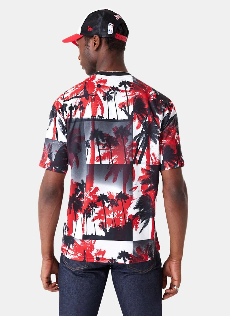 نيو ايرا Men's NBA Chicago Bulls Palm Tree T-Shirt