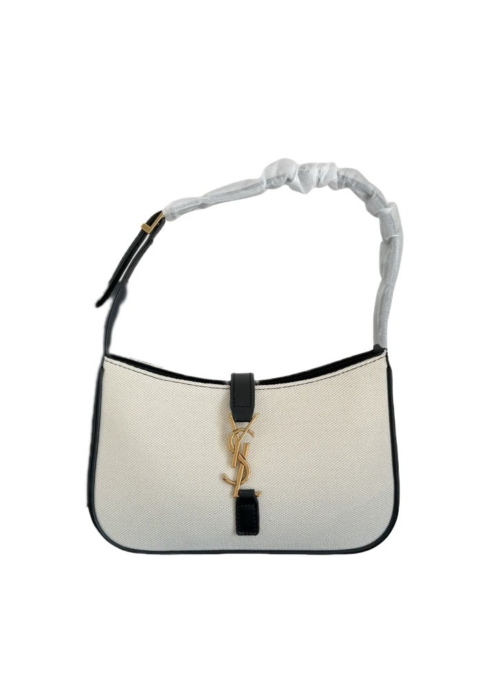 Yves Saint Laurent SAINT LAURENT Le 5 À 7 Hobo Bag in Smooth Leather 