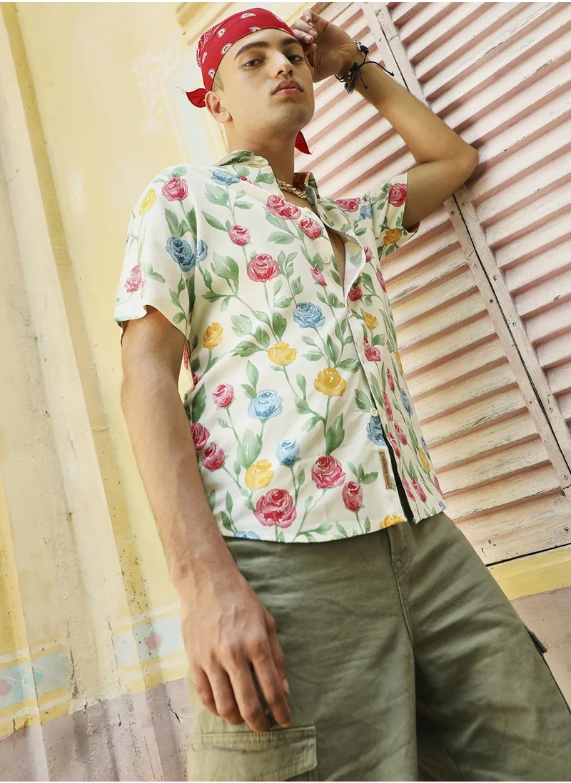 كامبوس سوترا Campus Sutra Men's Multicolour Rose Garden Print Shirt For Casual Wear | Spread Collar | Short Sleeve | Button Closure | Heavy Rayon Shirt Crafted With Comfort Fit For Everyday Wear