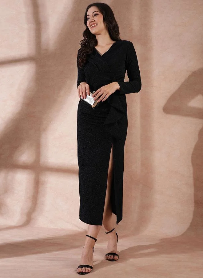 جلو باص فستان طويل ضيق لامع بأكمام طويلة وكشكش