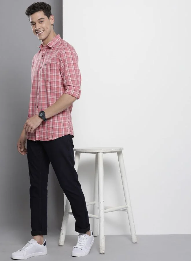 شركة المرآب الهندية Men Regular Fit Checkered Full Sleeves Cutaway Collar Casual Shirt