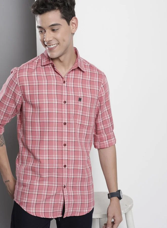 شركة المرآب الهندية Men Regular Fit Checkered Full Sleeves Cutaway Collar Casual Shirt