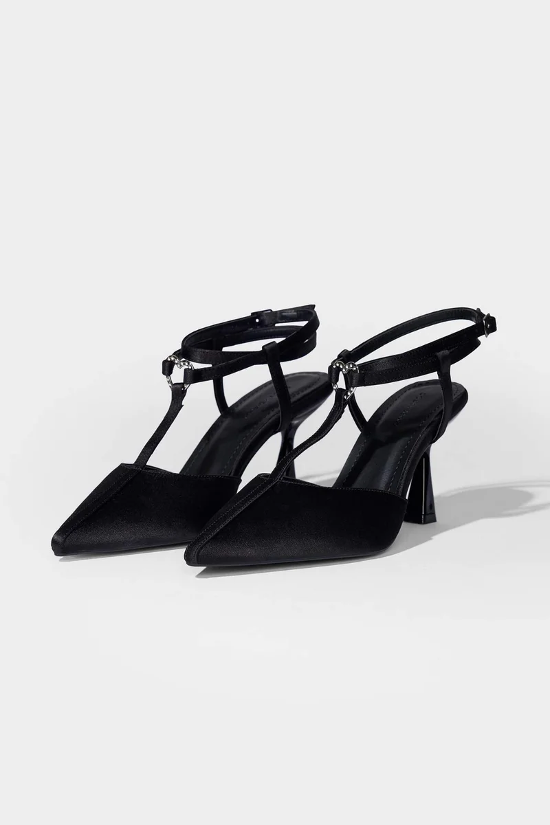 Defacto  DCEY x DeFacto Woman Heart Detailed Heeled Shoes for Women | Best Price UAE