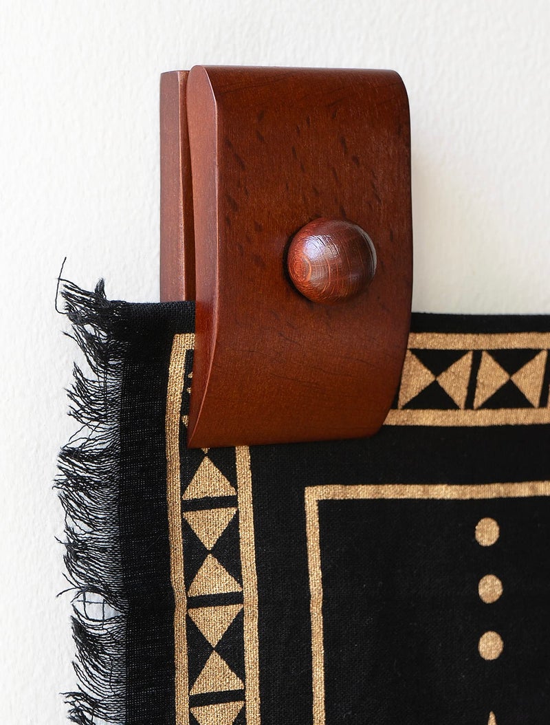 MOCTUS خطافات لحاف MOCTUS لعرض الجدران تزيين مع بطانية و سجادة قماشية خشبية باللون البني 4 مشابك كبيرة مع الأجهزة