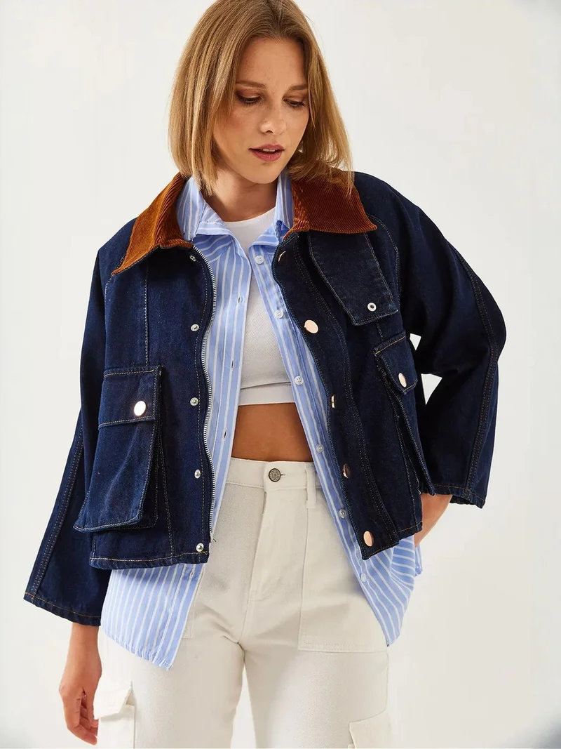 بيانكو لوتشي جاكيت جينز بأزرار وياقة مخملية من لوتشي